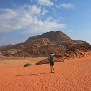 Poušť Wadi Rum.