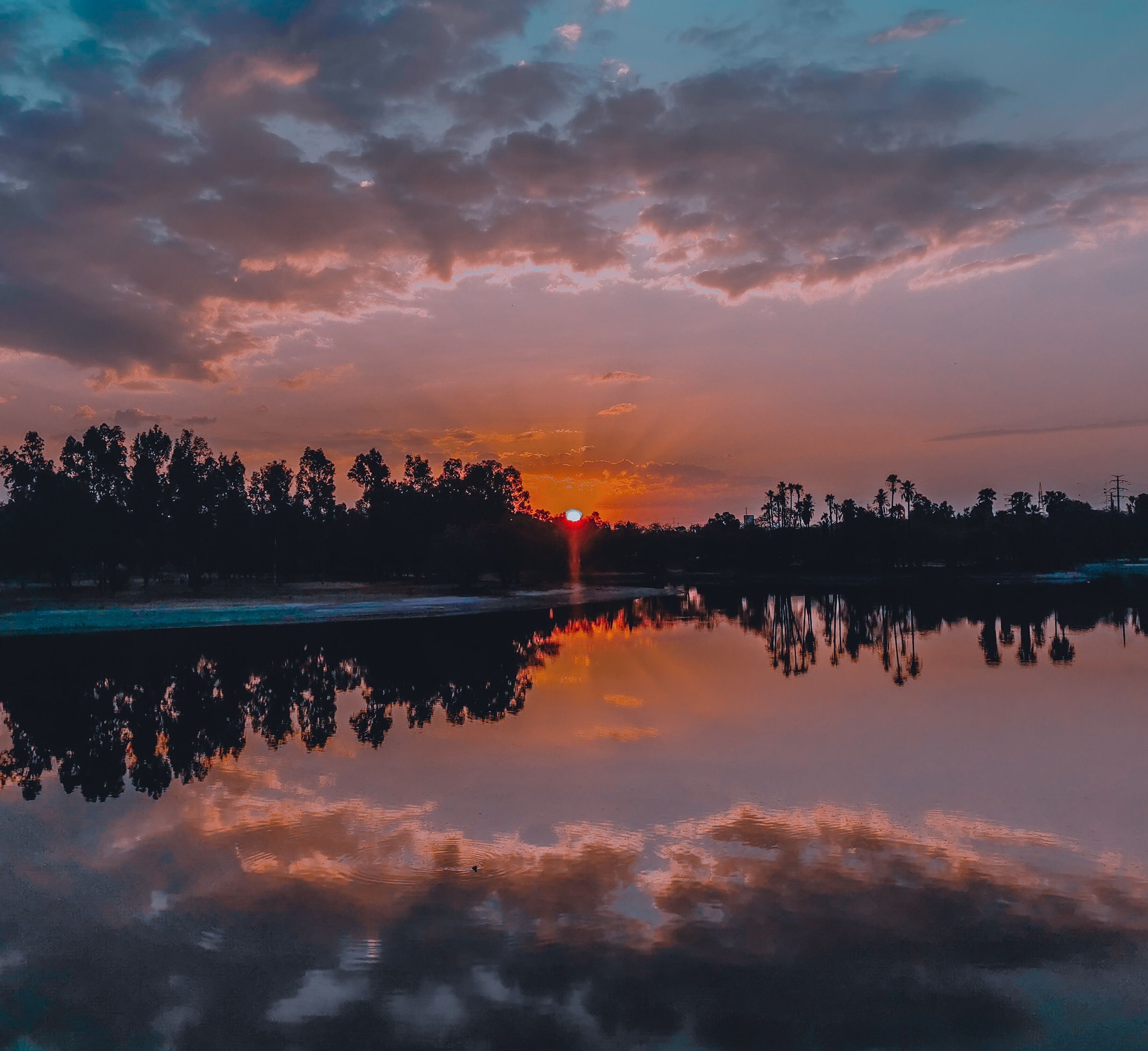 Amanecer tocando el cielo