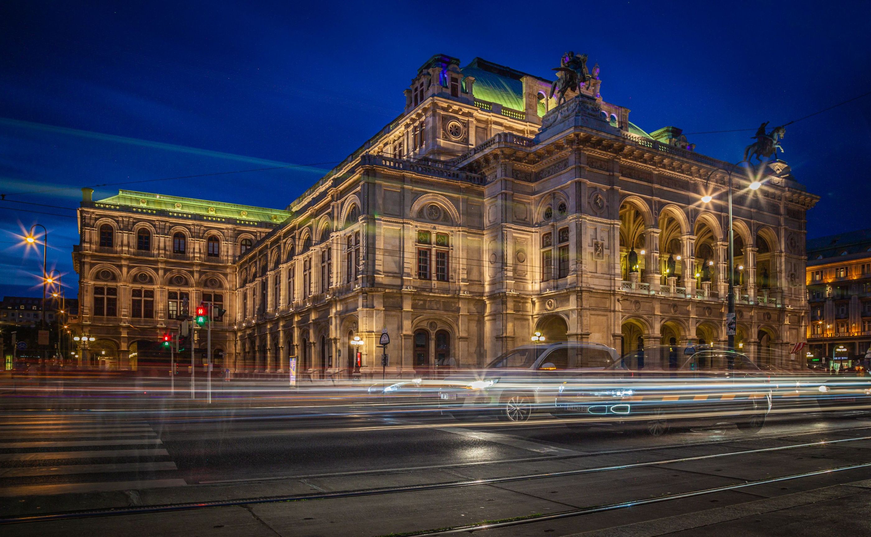 Vídeňská opera v pohybu